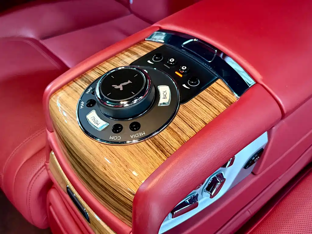 Rolls-Royce Ghost 2018 6.6T Extended Wheelbase 2018 - thumbnail 30