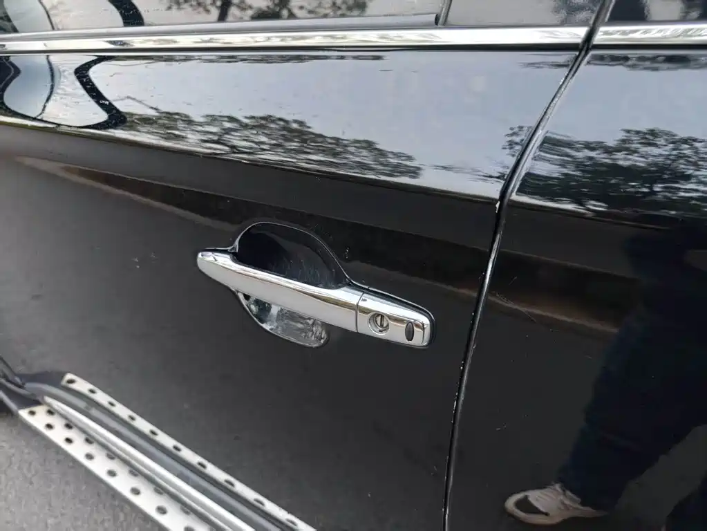 Mitsubishi Outlander 2018 2.4L AWD Luxury 7-seater 2018 - thumbnail 10