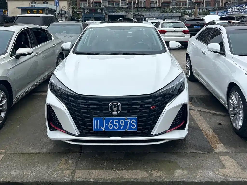 Changan Yidong 2022 PLUS Blue Whale NE 1.4T GDI DCT Flagship Edition 2023 - thumbnail 2