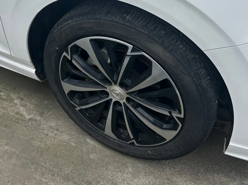 Changan Yidong 2022 PLUS Blue Whale NE 1.4T GDI DCT Flagship Edition 2023 - thumbnail 8