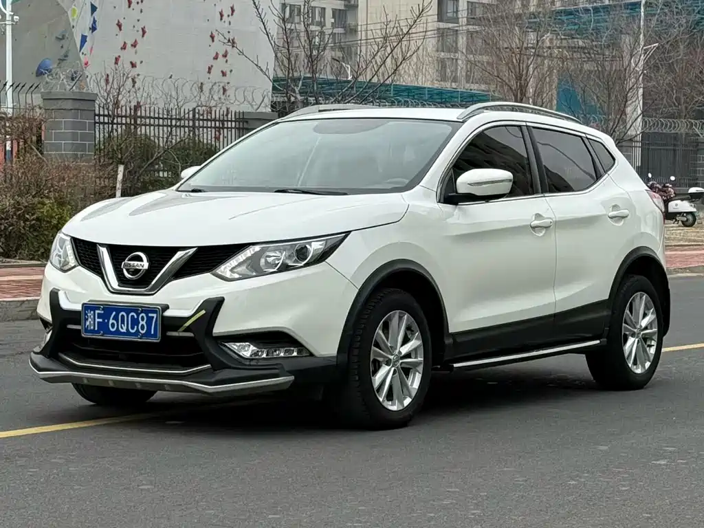 Nissan Nissan Qashqai 2017 2.0L CVT Elite Edition China V 2017 - thumbnail 3