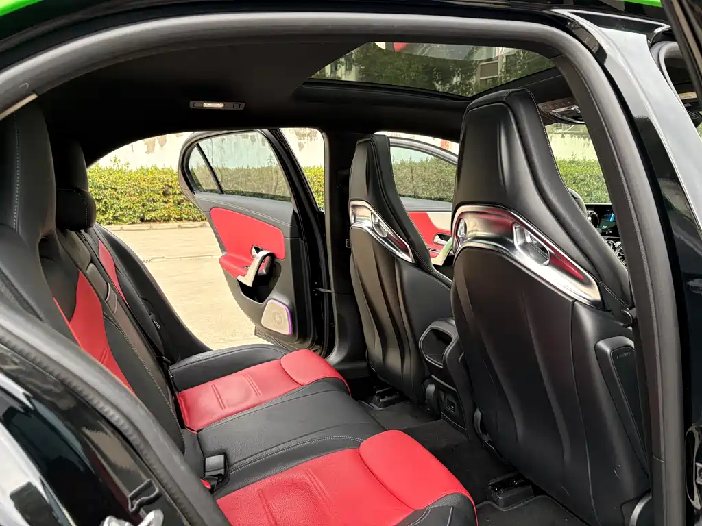 Mercedes-Benz Mercedes-Benz A-Class AMG A 45 4MATIC+ 2021 - thumbnail 11