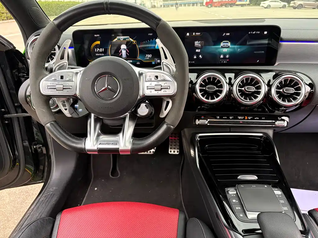 Mercedes-Benz Mercedes-Benz A-Class AMG A 45 4MATIC+ 2021 - thumbnail 17