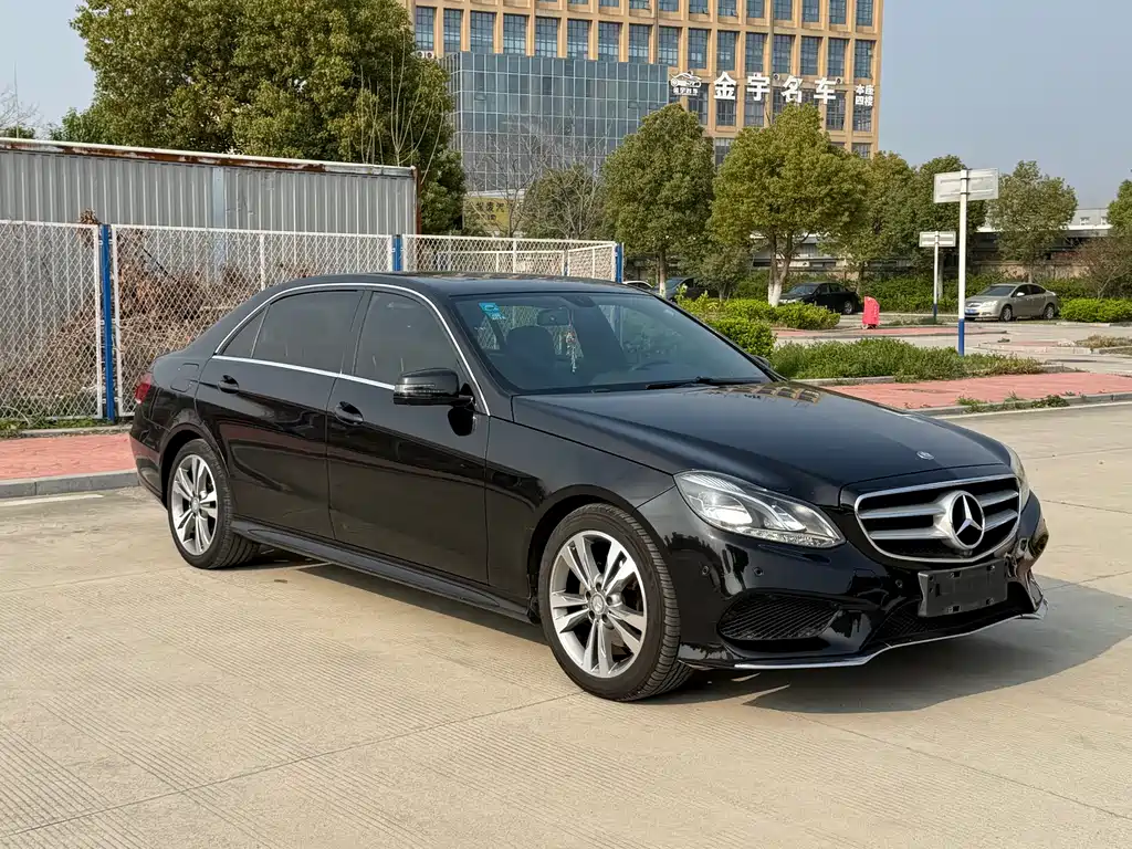 Mercedes-Benz Mercedes-Benz E-Class 2015 E 260 L Sport 2014 - thumbnail 3