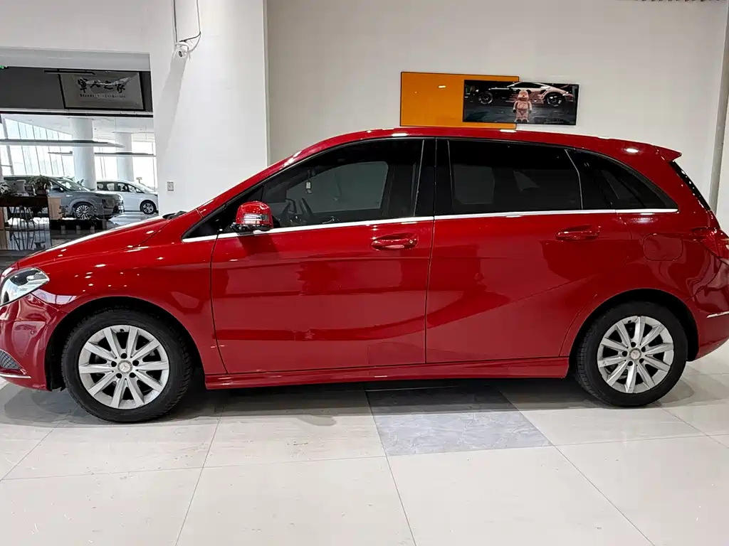 Mercedes-Benz Mercedes-Benz B-Class 2012 B 180 2013 - thumbnail 4