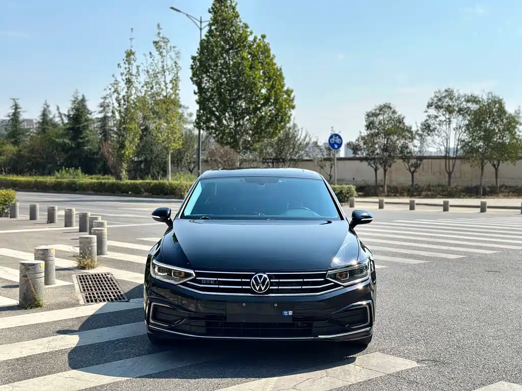 Volkswagen Volkswagen Magotan GTE Plug-in Hybrid 2022 GTE Luxury Edition 2023 - thumbnail 2