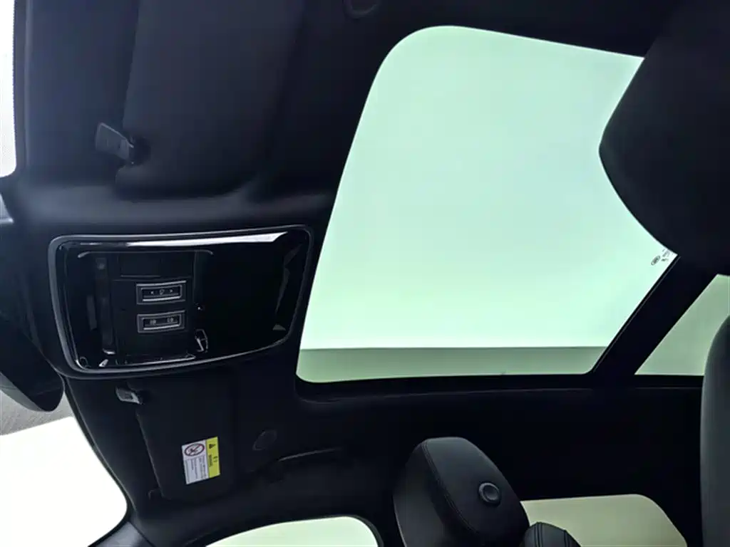 Land Rover Range Rover Sport 2024 Dynamic SE 2025 - thumbnail 20