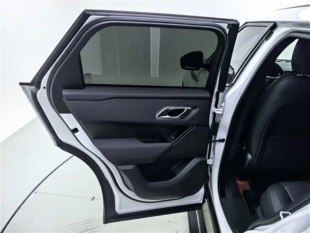 Land Rover Range Rover Sport 2024 Dynamic SE 2025 - thumbnail 23