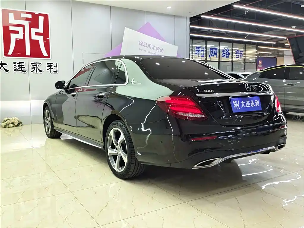 Mercedes-Benz Mercedes-Benz E-Class 2019 Model Year Facelift E 300 L Sport Fashion Edition 2019 - thumbnail 4