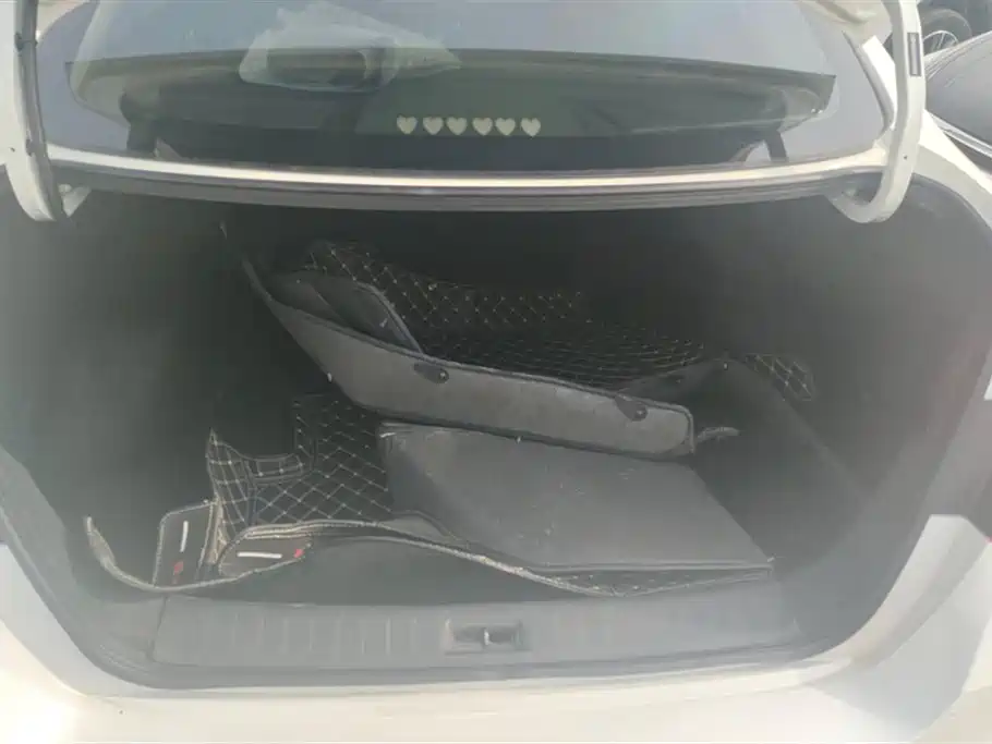 Nissan Nissan Sylphy 2022 Classic 1.6XE CVT Comfort Edition 2022 - thumbnail 4
