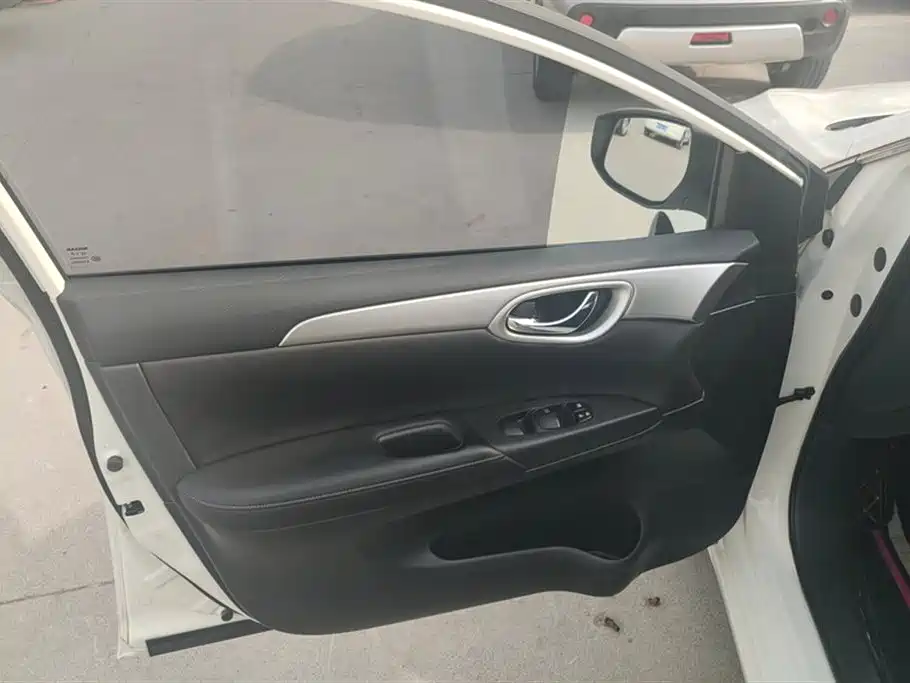 Nissan Nissan Sylphy 2022 Classic 1.6XE CVT Comfort Edition 2022 - thumbnail 7