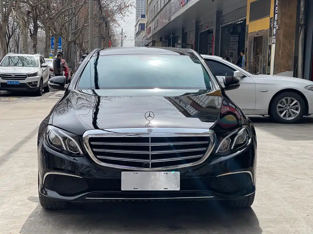 Mercedes-Benz Mercedes-Benz E-Class 2020 E 260 L Sport 2020 - thumbnail 2