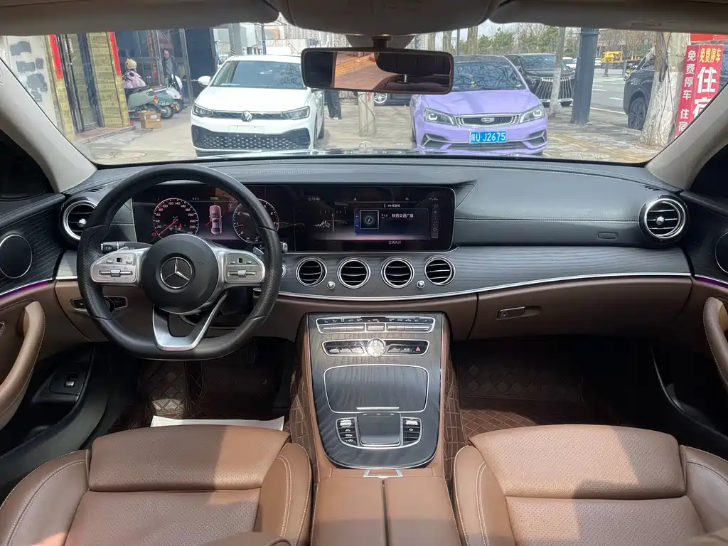 Mercedes-Benz Mercedes-Benz E-Class 2020 E 260 L Sport 2020 - thumbnail 5