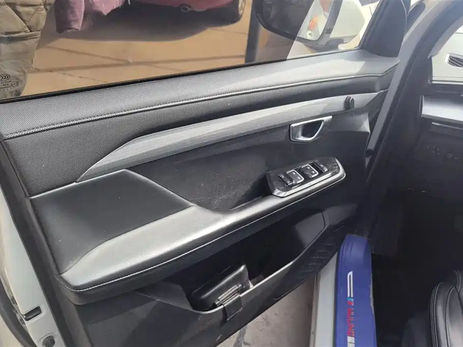 Wuling Motors Wuling Xingchen 2021 1.5T CVT Starlight Edition 2021 - thumbnail 6