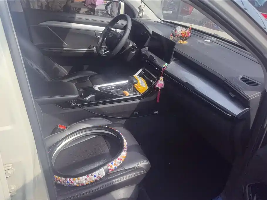 Wuling Motors Wuling Xingchen 2021 1.5T CVT Starlight Edition 2021 - thumbnail 7