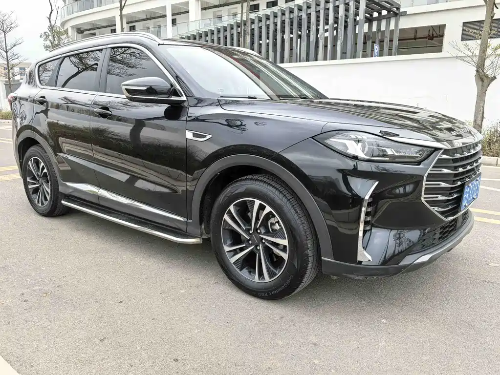 Jetour Jetour X70 Plus 2021 1.5T DCT Fire 5-seater 2021 - thumbnail 3