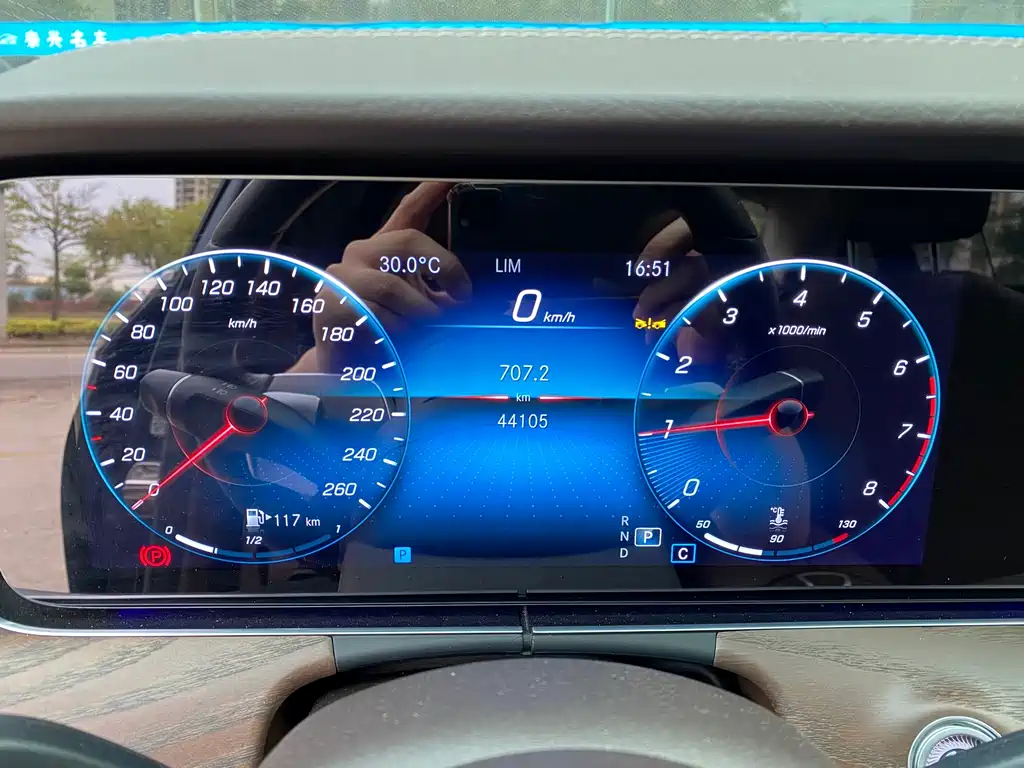 Mercedes-Benz Mercedes-Benz E-Class 2023 E 300 L Luxury 2023 - thumbnail 10