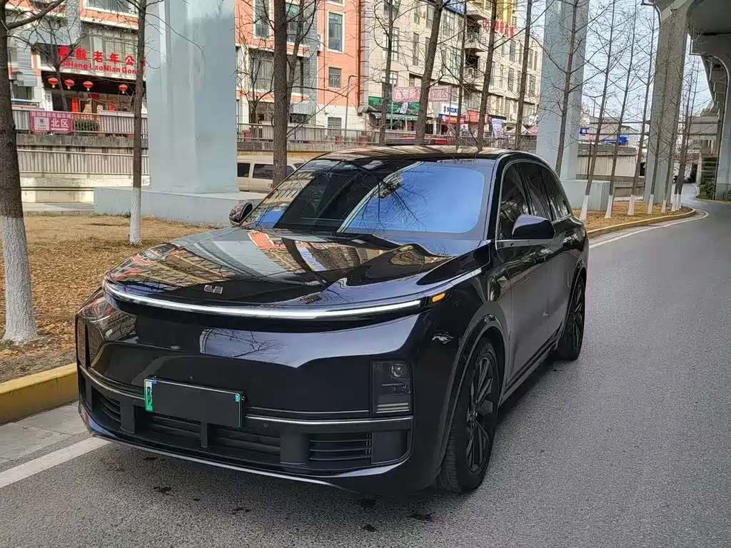 Li Auto Li L8 2023 Pro 2023
