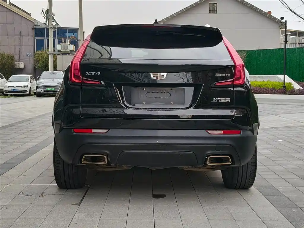Cadillac Cadillac XT4 2018 28T FWD Technology Edition 2019 - thumbnail 5