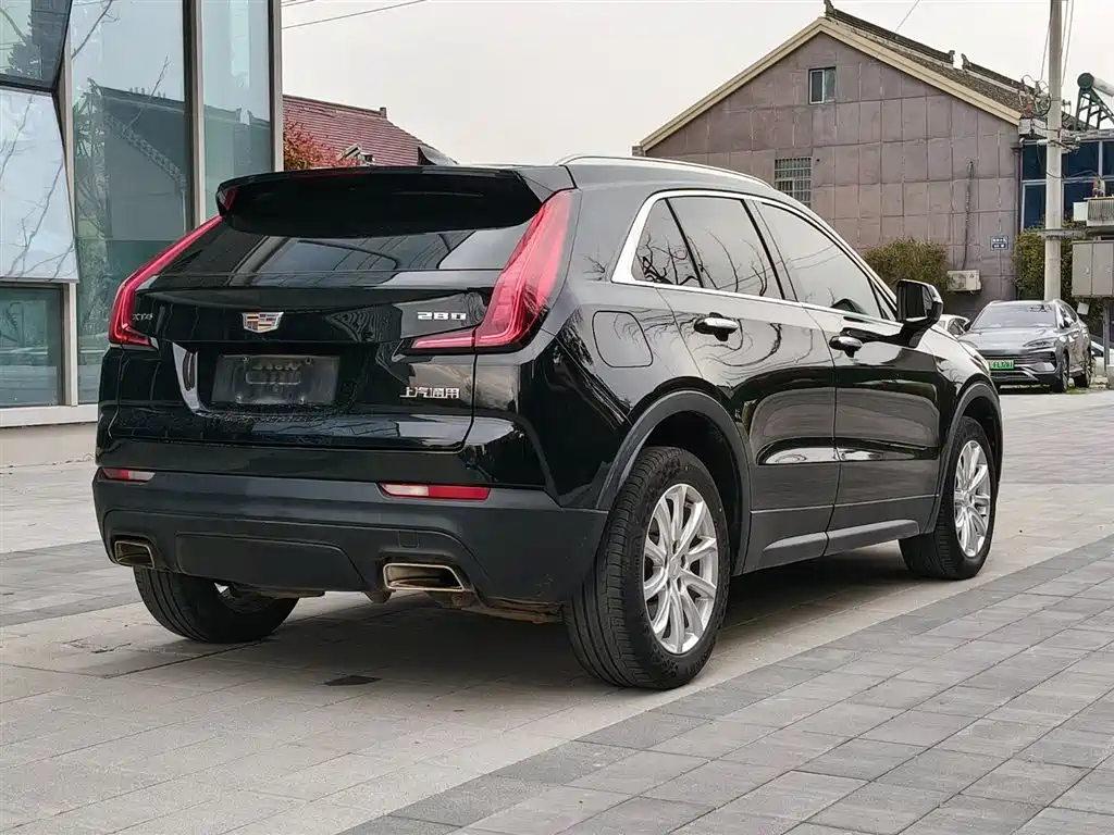 Cadillac Cadillac XT4 2018 28T FWD Technology Edition 2019 - thumbnail 6