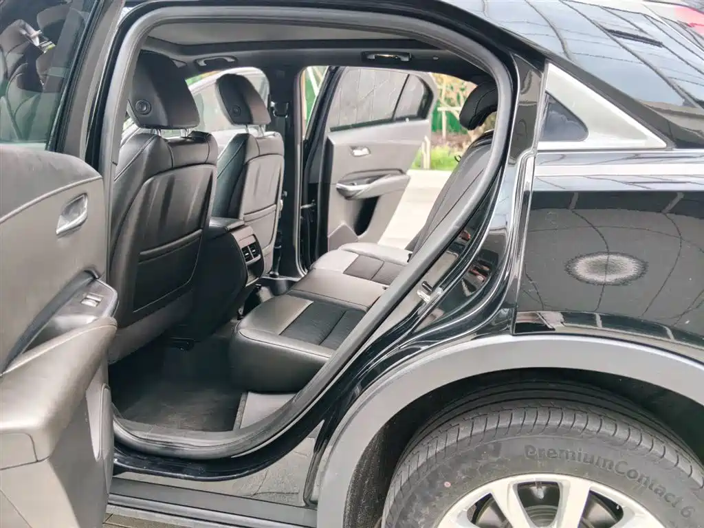 Cadillac Cadillac XT4 2018 28T FWD Technology Edition 2019 - thumbnail 11