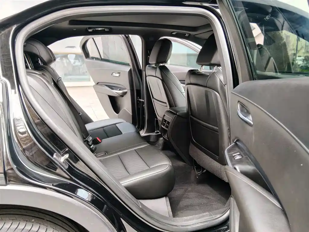 Cadillac Cadillac XT4 2018 28T FWD Technology Edition 2019 - thumbnail 14