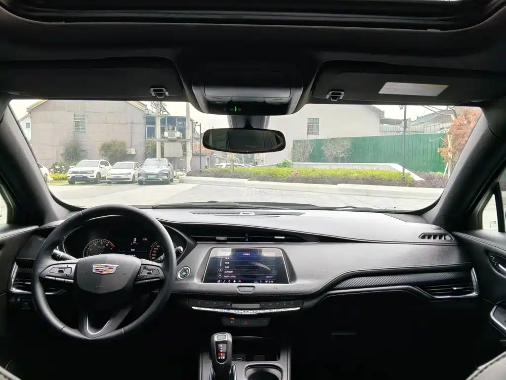 Cadillac Cadillac XT4 2018 28T FWD Technology Edition 2019 - thumbnail 15