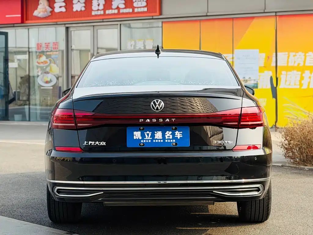 Volkswagen Volkswagen Passat 2022 330TSI Elite Starry Sky Edition 2022 - thumbnail 5