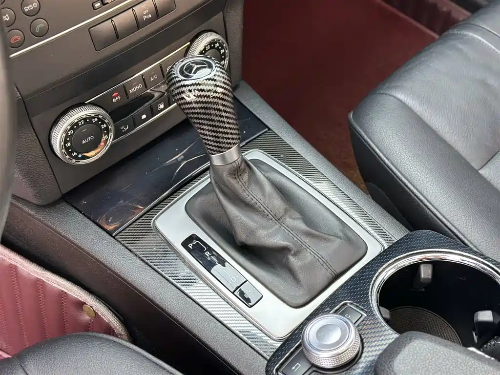 Mercedes-Benz Mercedes-Benz GLK-Class 2011 GLK 300 4MATIC Luxury Edition 2011 - thumbnail 19