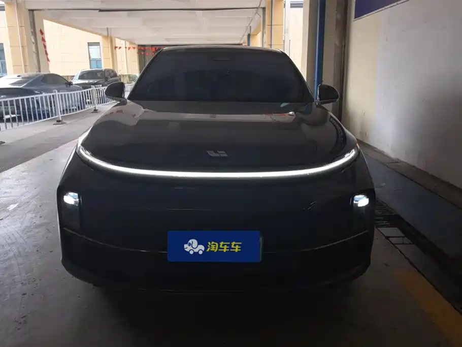 Li Auto Li L7 2023 Pro 2023 - thumbnail 2