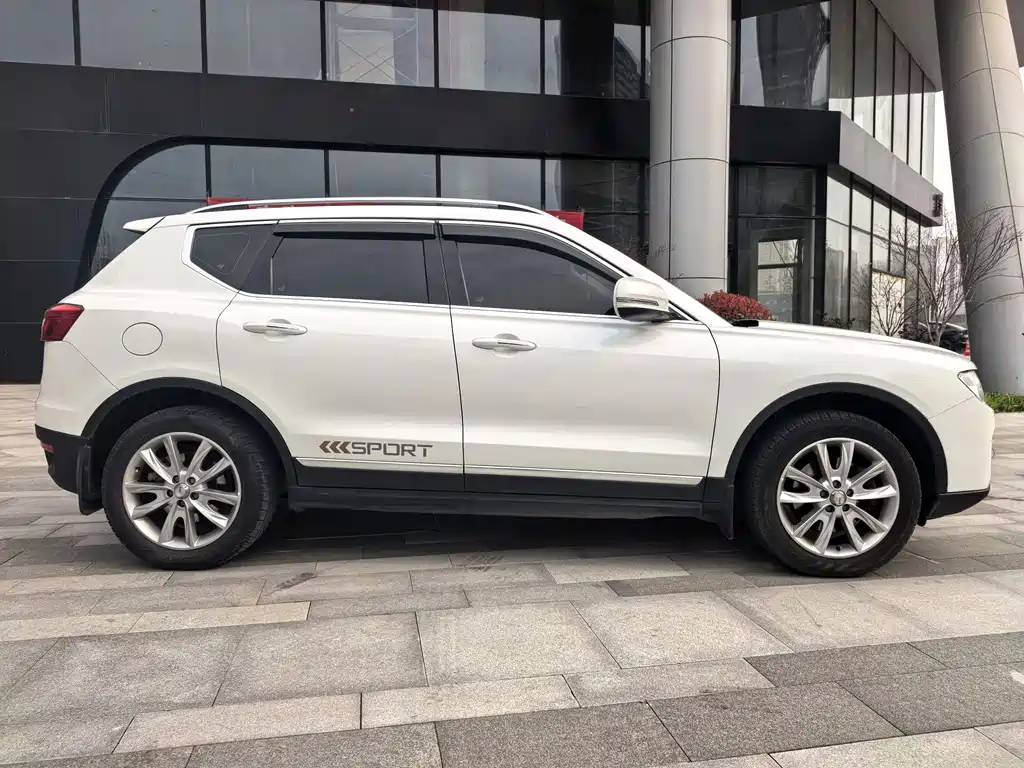 Haval Haval H7 2016 Blue Label H7 2.0T Automatic Luxury Edition 2017 - thumbnail 4
