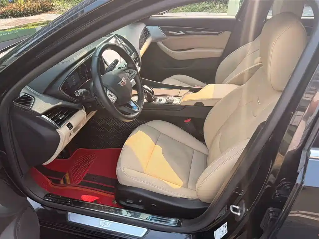 Cadillac Cadillac CT5 2020 Facelift 28T Luxury 2020 - thumbnail 6