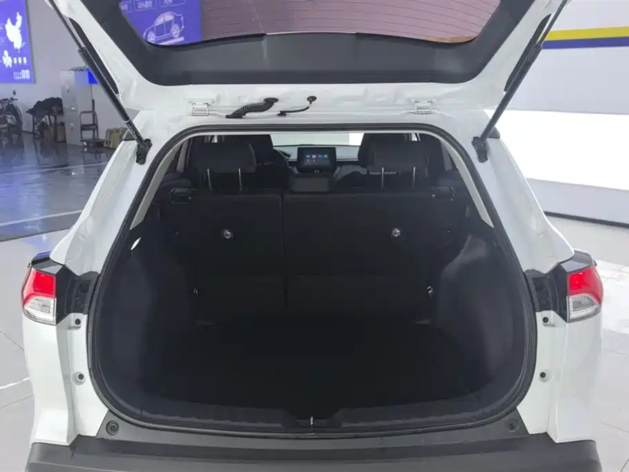 Toyota Corolla Cross 2022 2.0L Pioneer Edition 2023 - thumbnail 4
