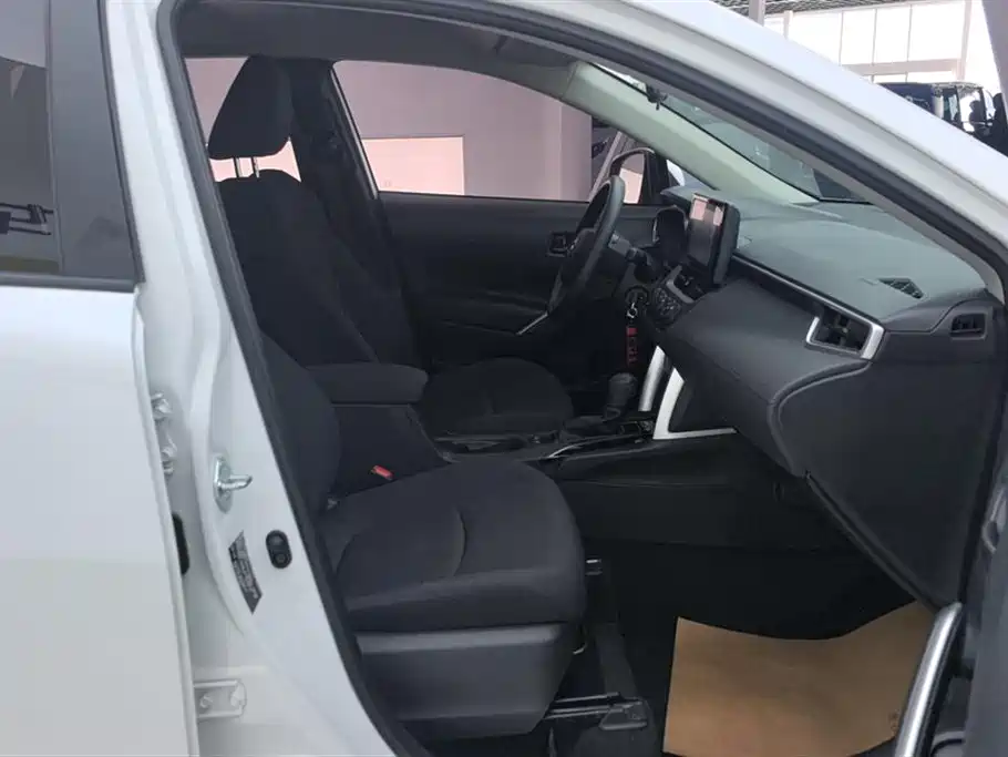 Toyota Corolla Cross 2022 2.0L Pioneer Edition 2023 - thumbnail 8