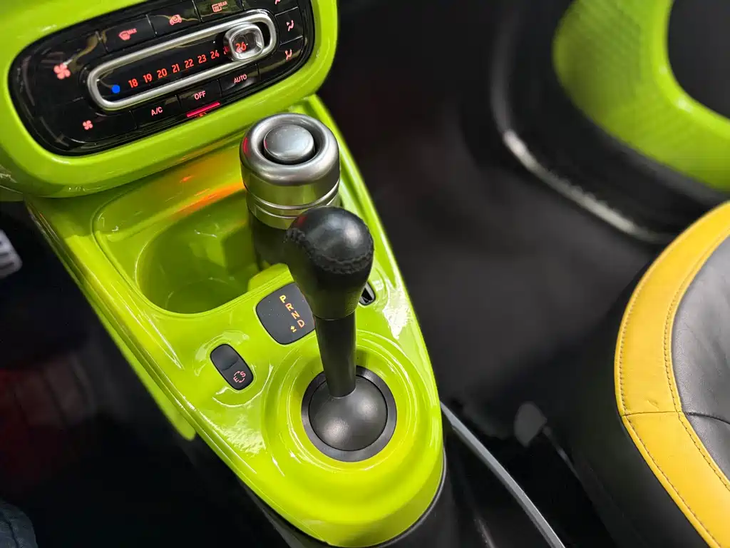 smart smart fortwo 2018 0.9T 66kW 20th Anniversary Special Edition China V 2018 - thumbnail 3
