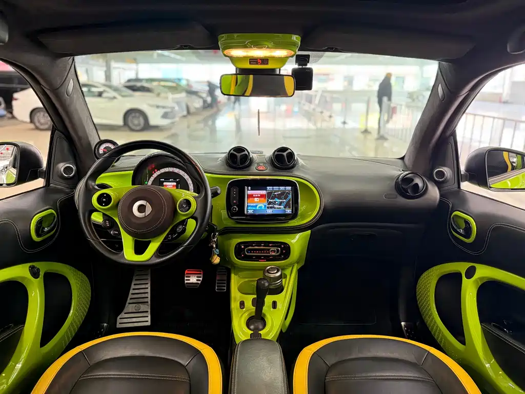 smart smart fortwo 2018 0.9T 66kW 20th Anniversary Special Edition China V 2018 - thumbnail 9