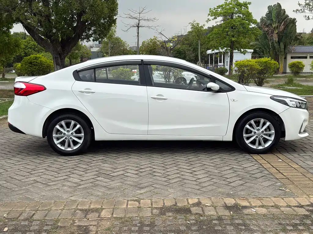 Kia Kia K3 2016 1.6L Automatic GL 2017 - thumbnail 11