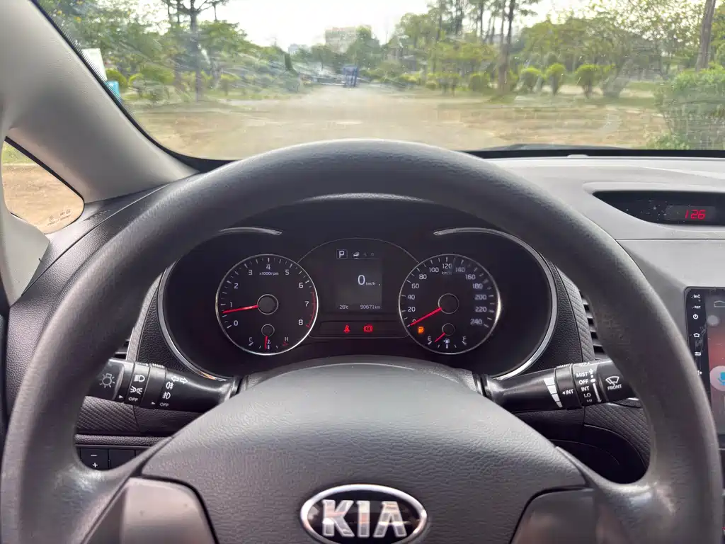Kia Kia K3 2016 1.6L Automatic GL 2017 - thumbnail 17