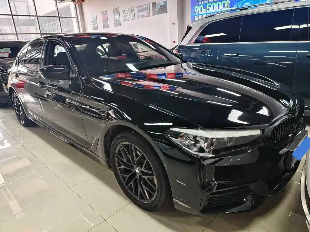 BMW BMW 5 Series 2019 525Li M Sport Package 2019 - thumbnail 2