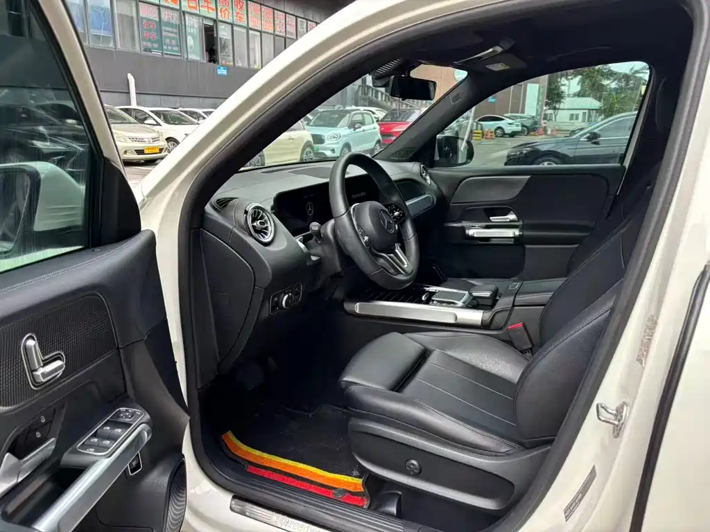Mercedes-Benz Mercedes-Benz GLB 2021 GLB 200 Dynamic 2021 - thumbnail 4
