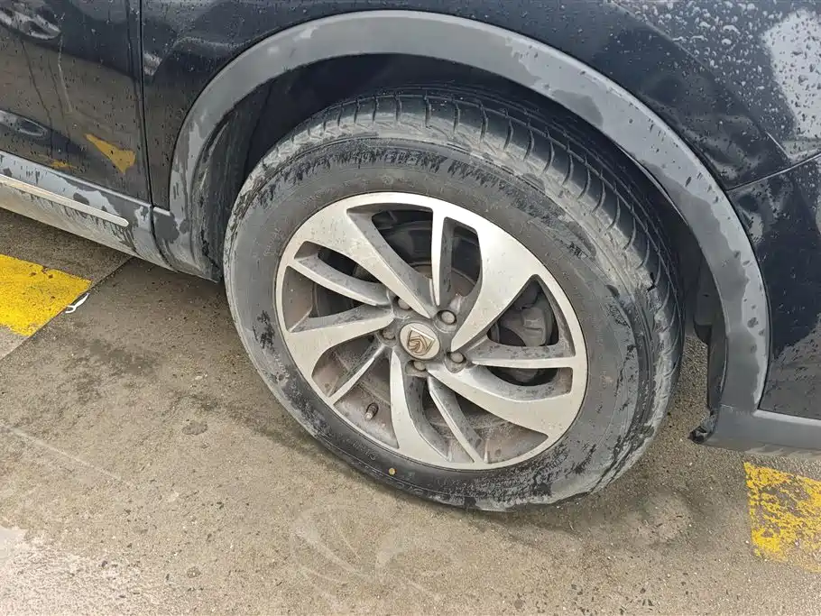 Baojun Baojun 560 2016 1.8L Manual Value Edition 2016 - thumbnail 6