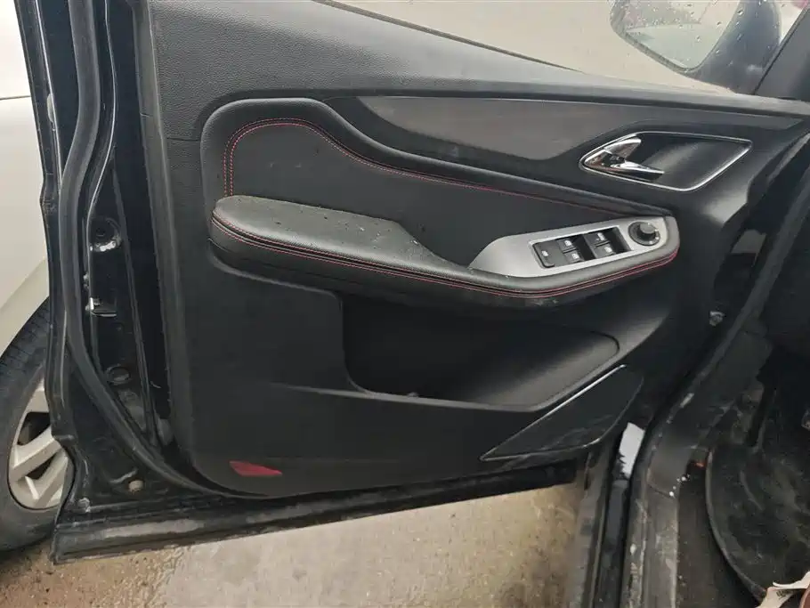 Baojun Baojun 560 2016 1.8L Manual Value Edition 2016 - thumbnail 7
