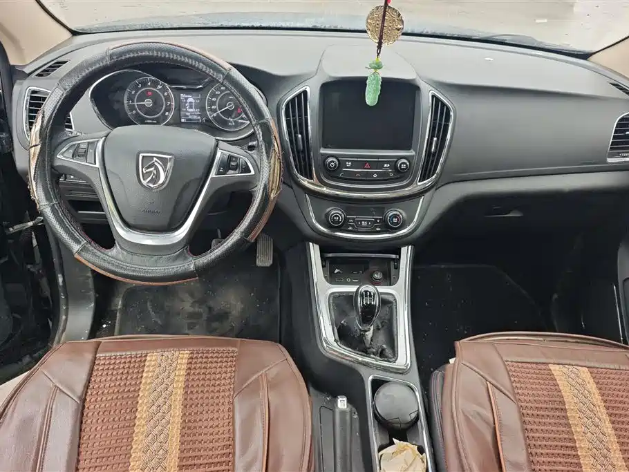 Baojun Baojun 560 2016 1.8L Manual Value Edition 2016 - thumbnail 12