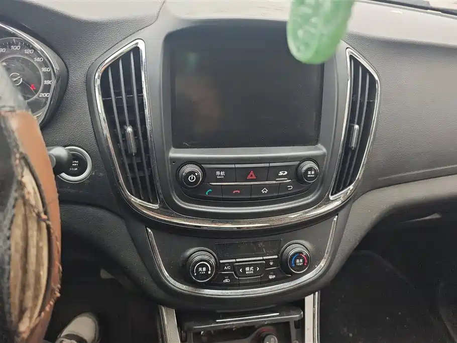 Baojun Baojun 560 2016 1.8L Manual Value Edition 2016 - thumbnail 13
