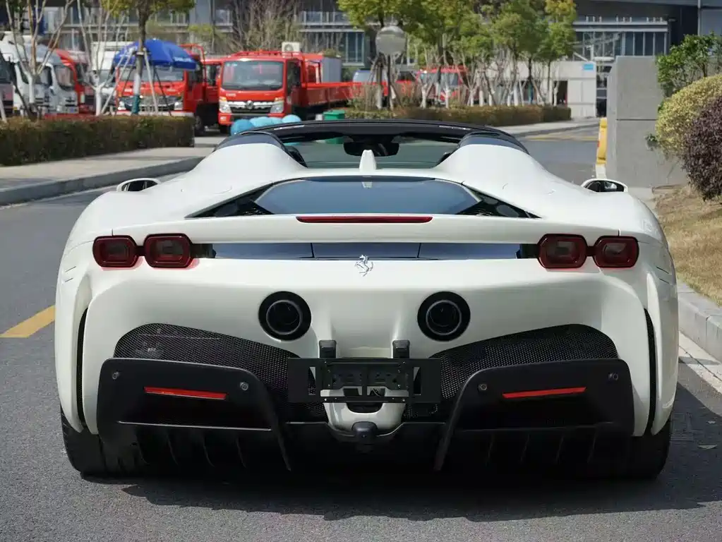 Ferrari Ferrari SF90 2021 3.9T V8 Spider 2025 - thumbnail 2
