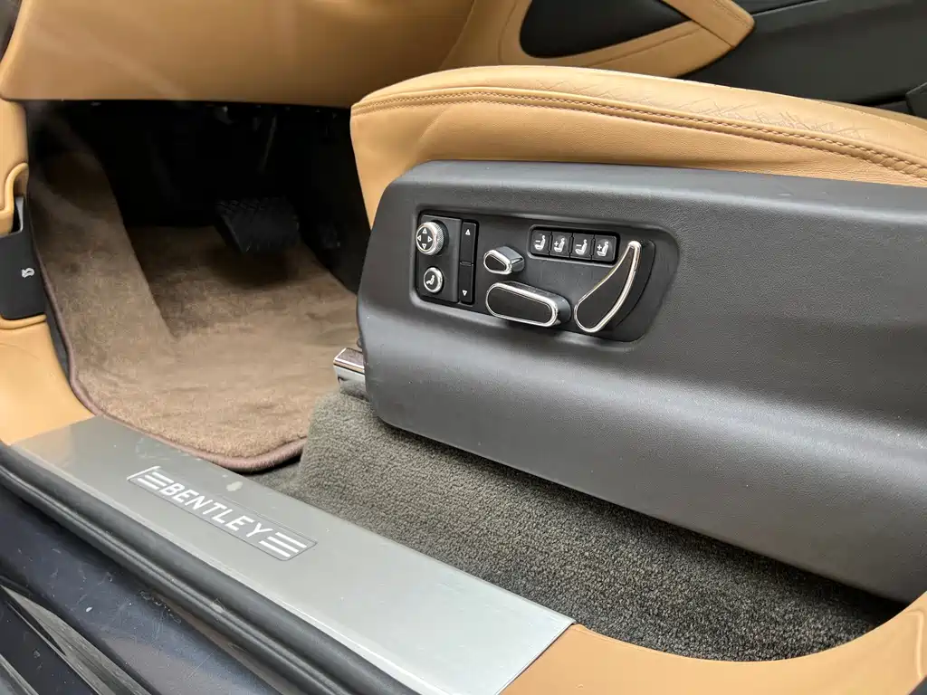 Bentley Bentayga 2021 4.0T V8 2020 - thumbnail 22