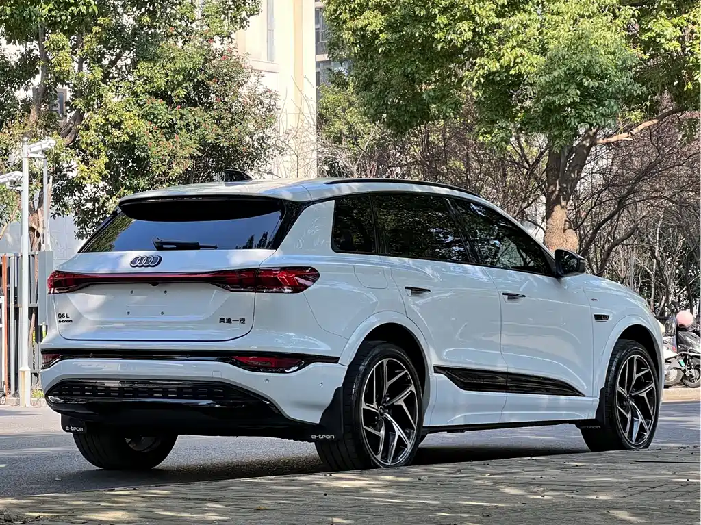 Audi Audi Q6L e-tron 2026 Launch Edition 2025 - thumbnail 5