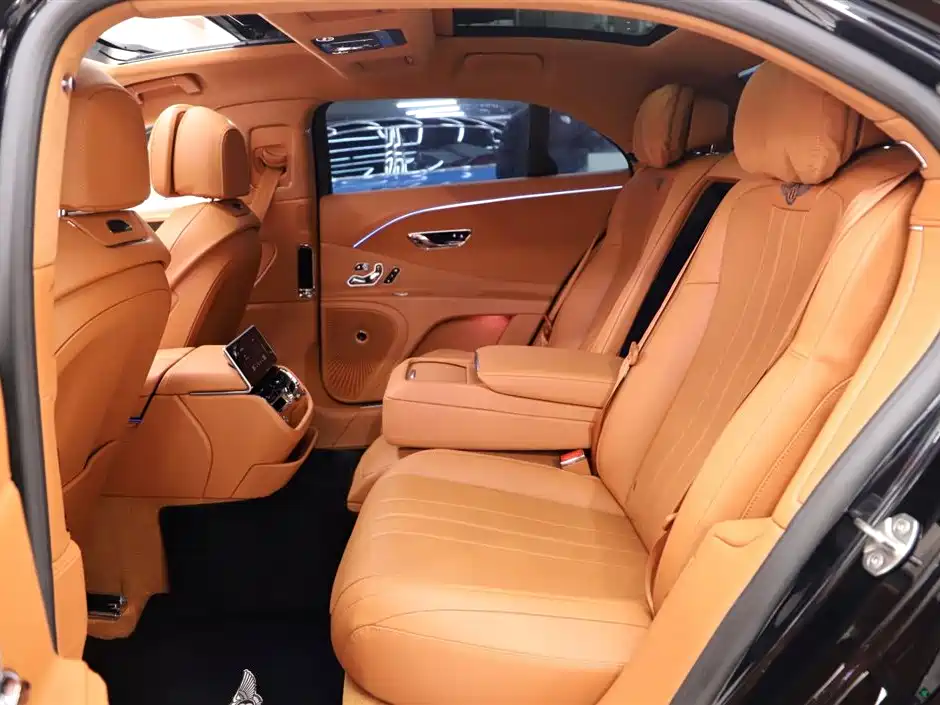 Bentley Bentley Flying Spur 2022 4.0T V8 Standard Edition 2023 - thumbnail 8
