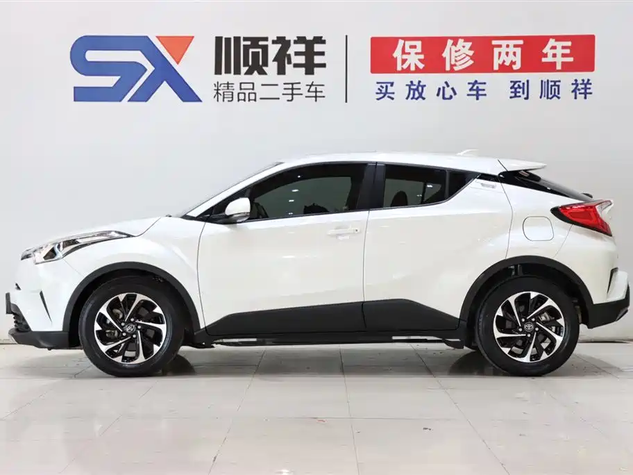 Toyota Toyota IZOA 2020 2.0L Elegance Edition 2020 - thumbnail 4