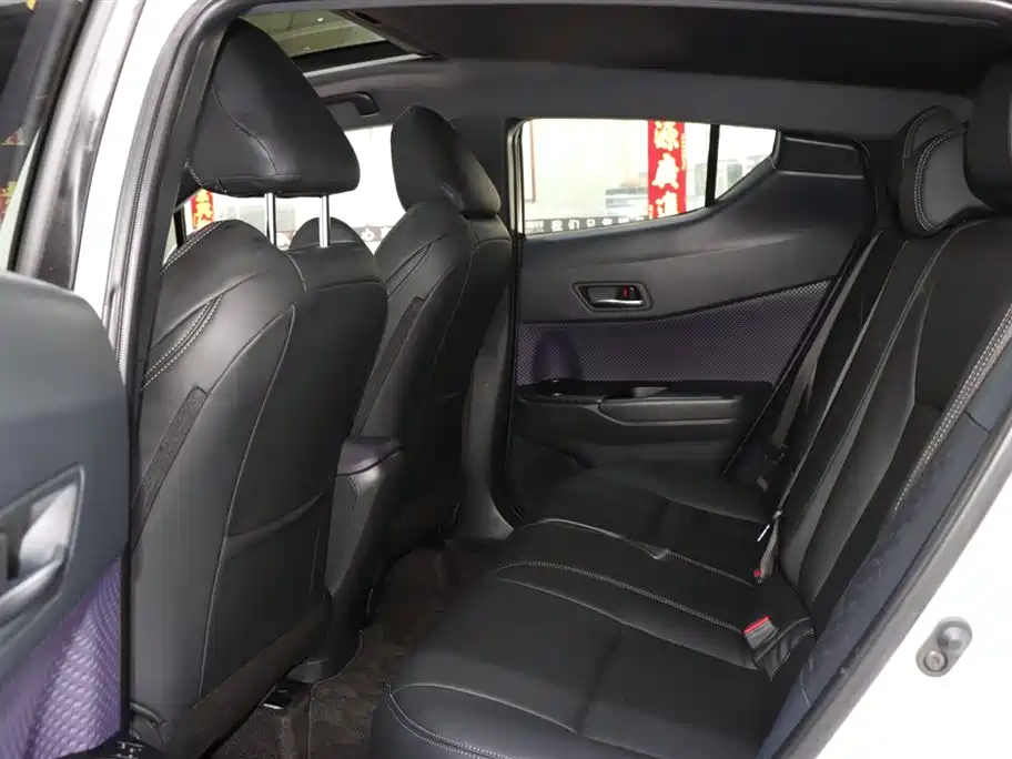 Toyota Toyota IZOA 2020 2.0L Elegance Edition 2020 - thumbnail 10